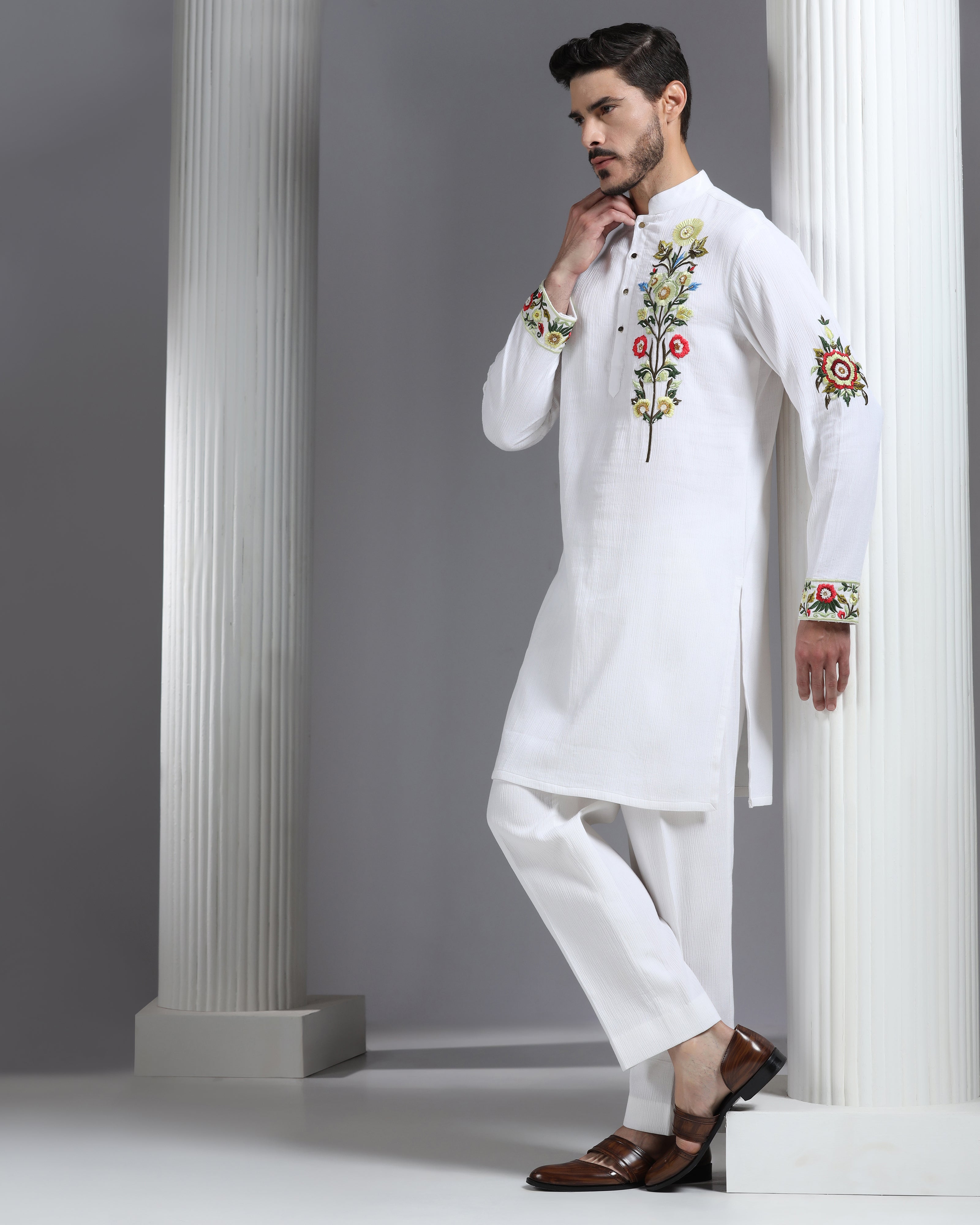 White Garden Bloom Kurta in Crinkle Cotton