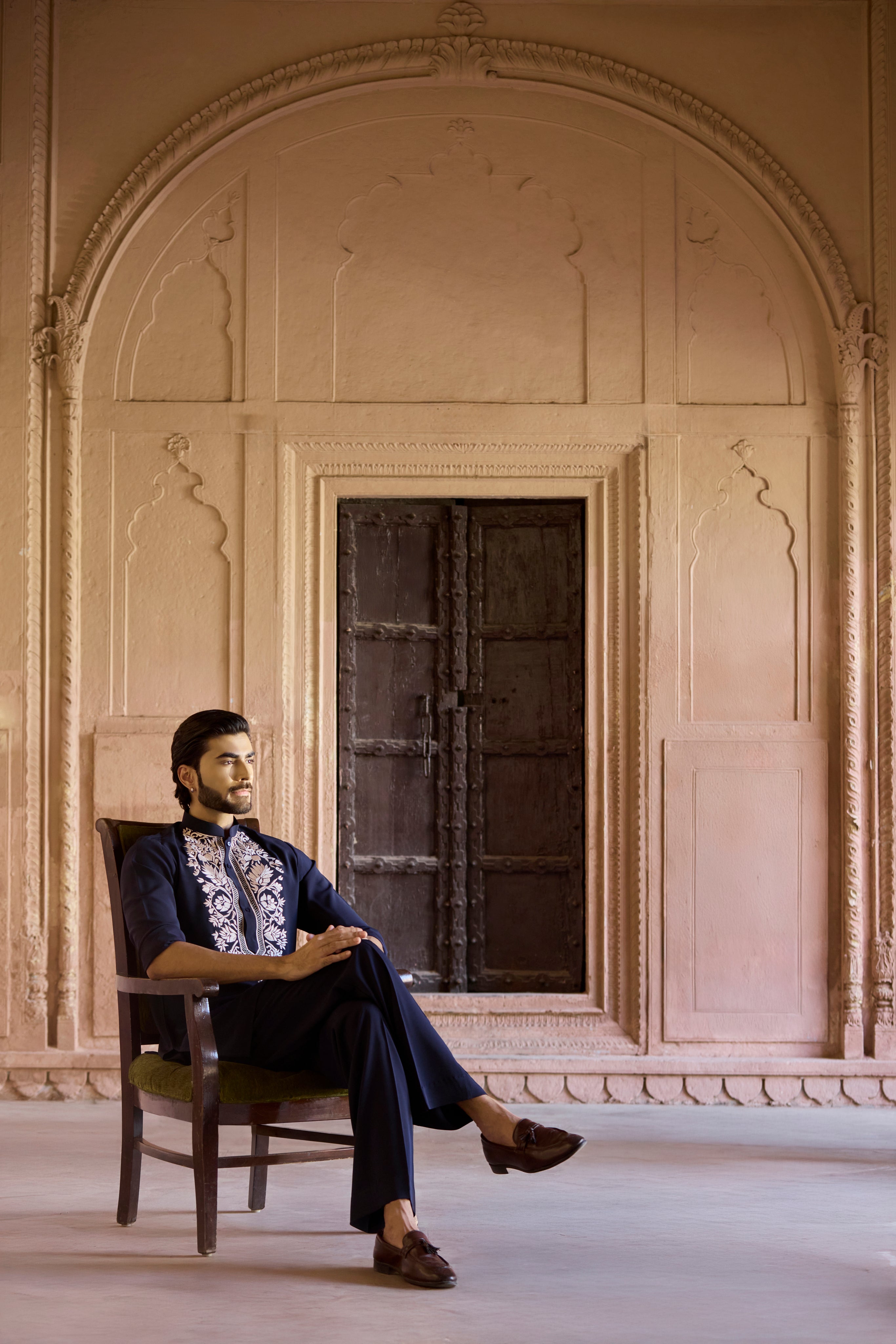 Raas “Neel Shringar” Navy Short Kurta