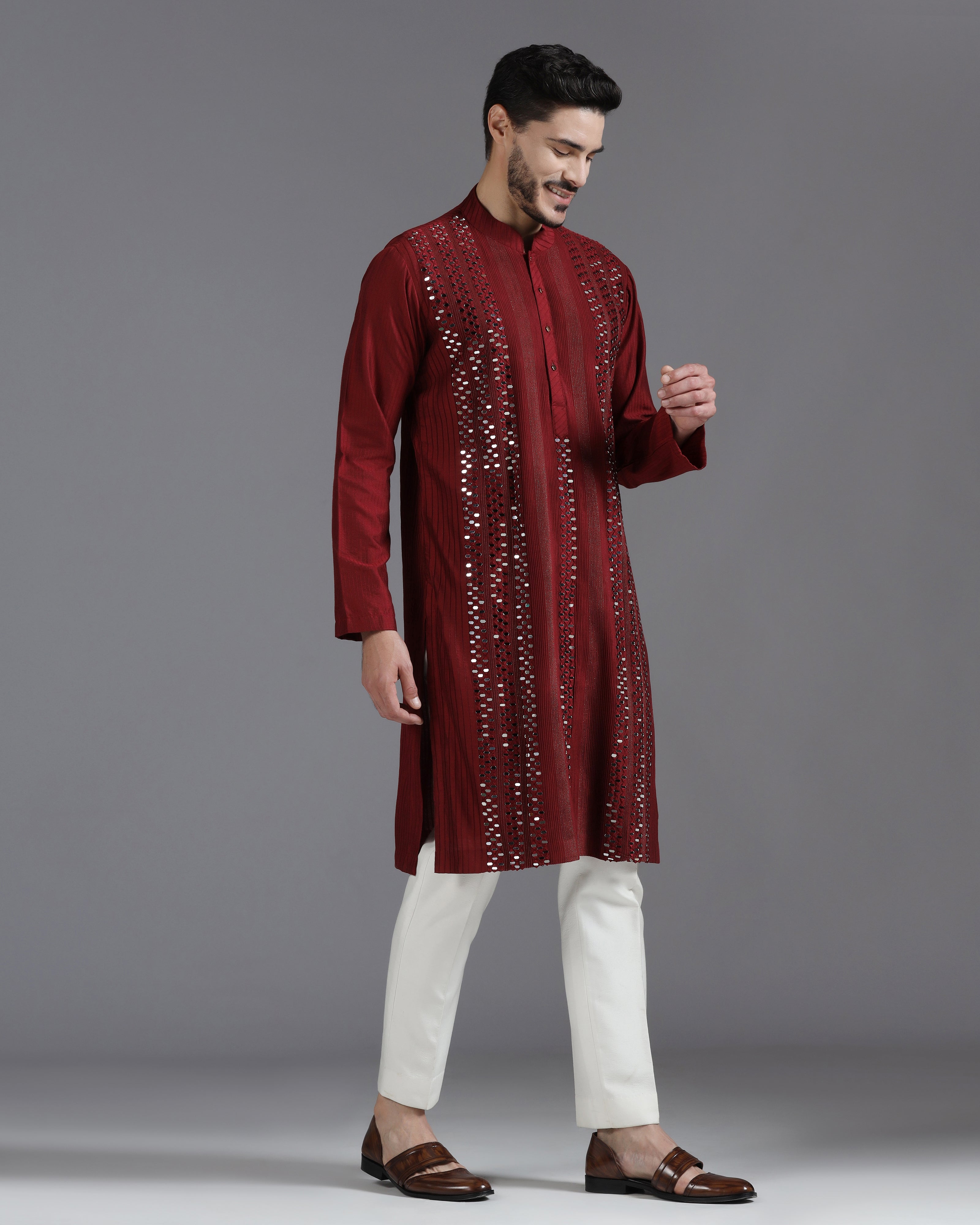Aariz Mirror Embroidered Kurta Set – Maroon