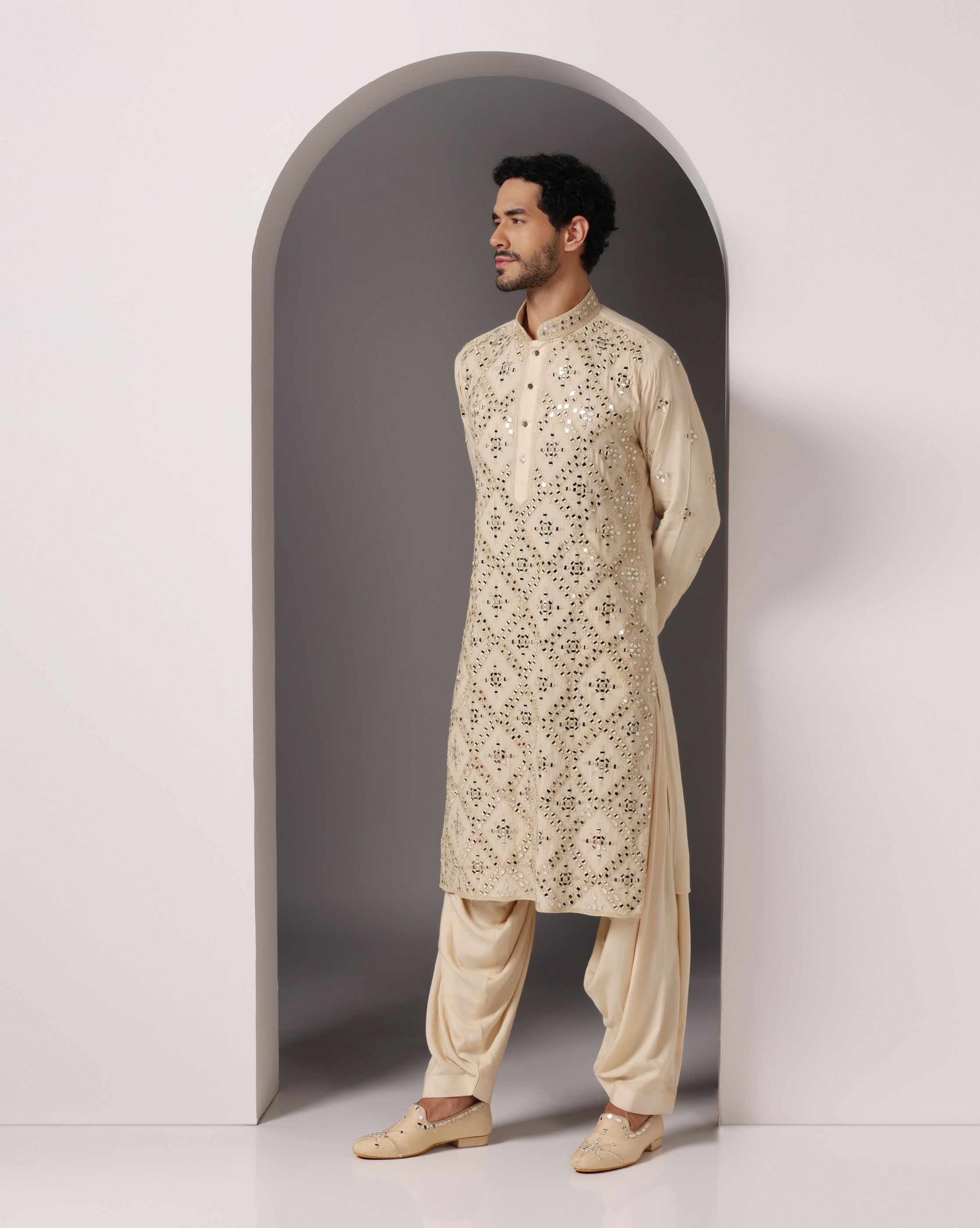 Reflective Elegance: Natural Color Heavy Mirror Kurta and Salwar