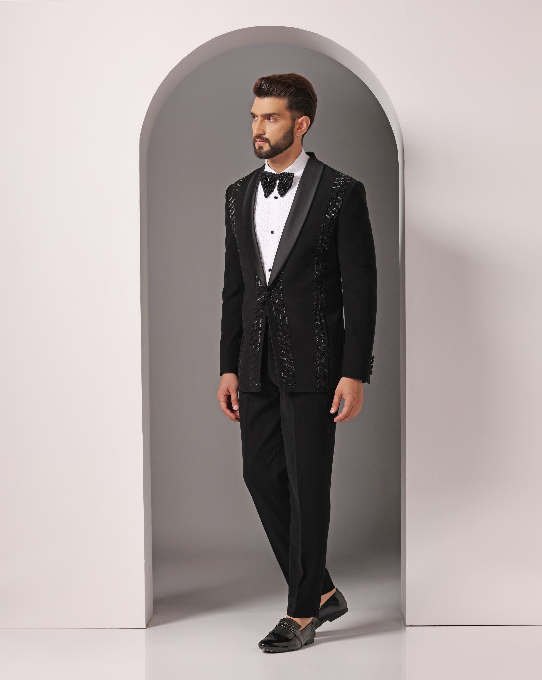 Hexagonal Elegance: Black Cutdaana Hand-Embroidered Tuxedo