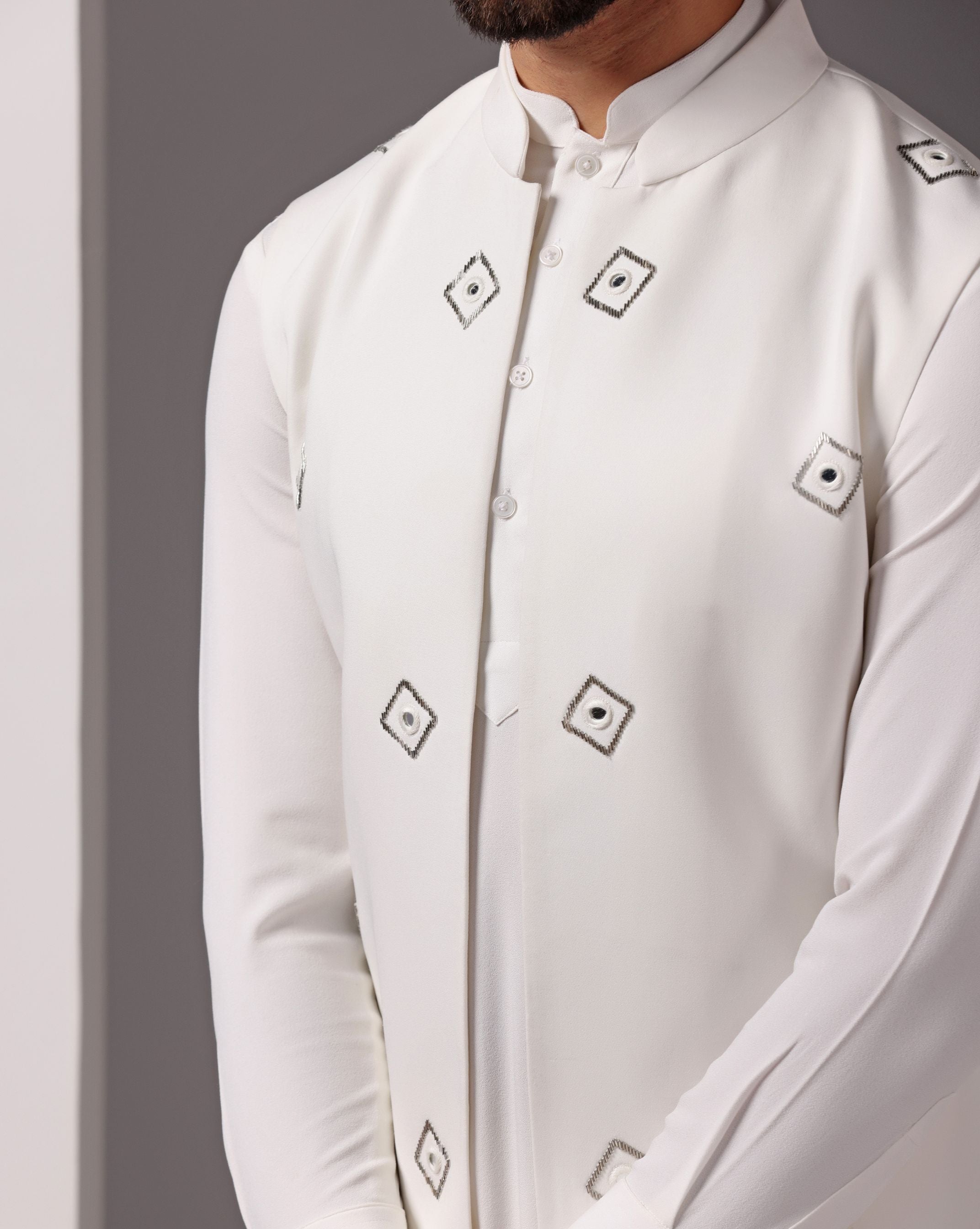 Exquisite Ivory Crepe Nehru Jacket Set: Mirror and Hand Embroidery Elegance