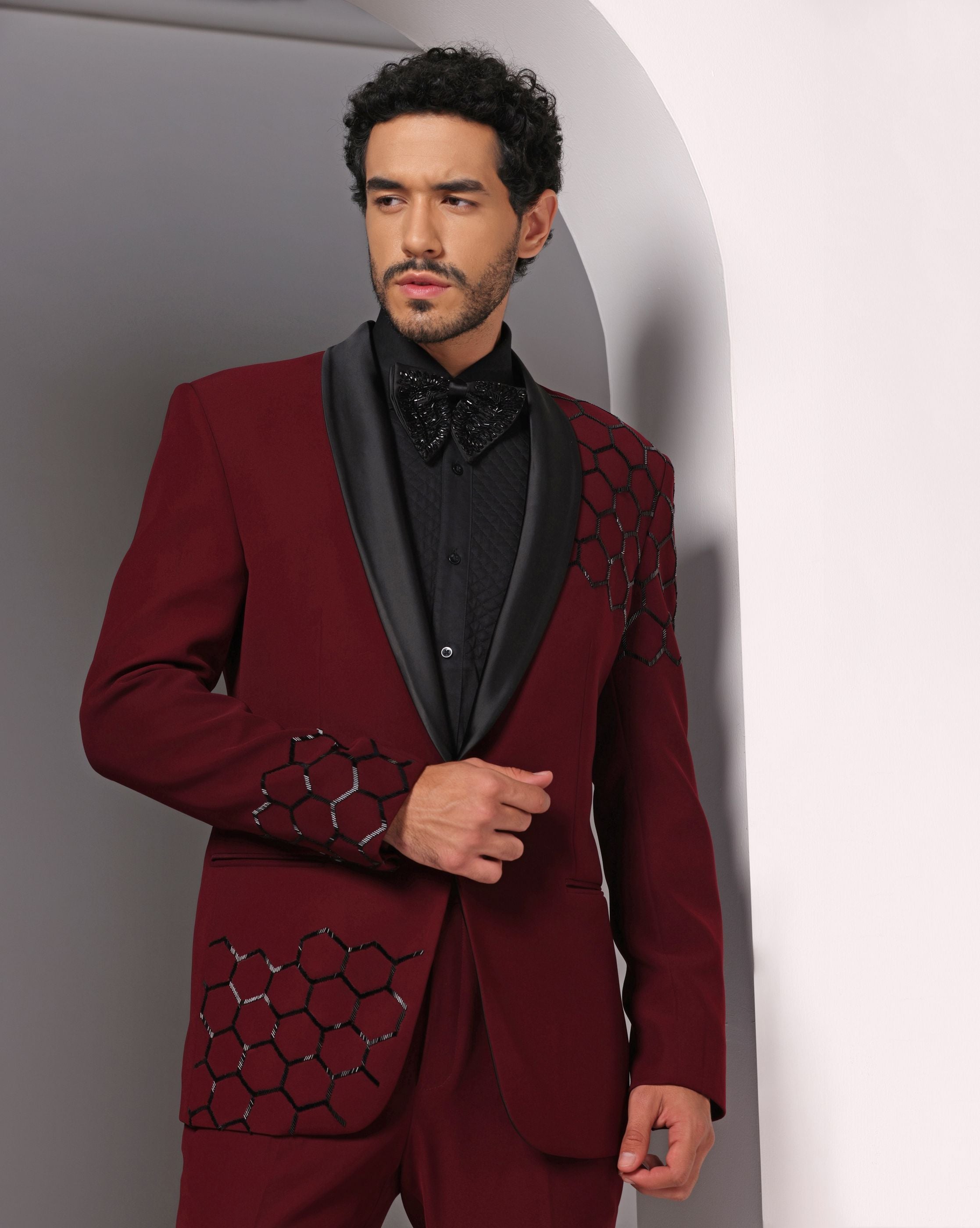 Crimson Elegance: Hand-Embroidered Hexagonal Cutdaana Embroidery