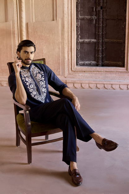 Raas “Neel Shringar” Navy Short Kurta