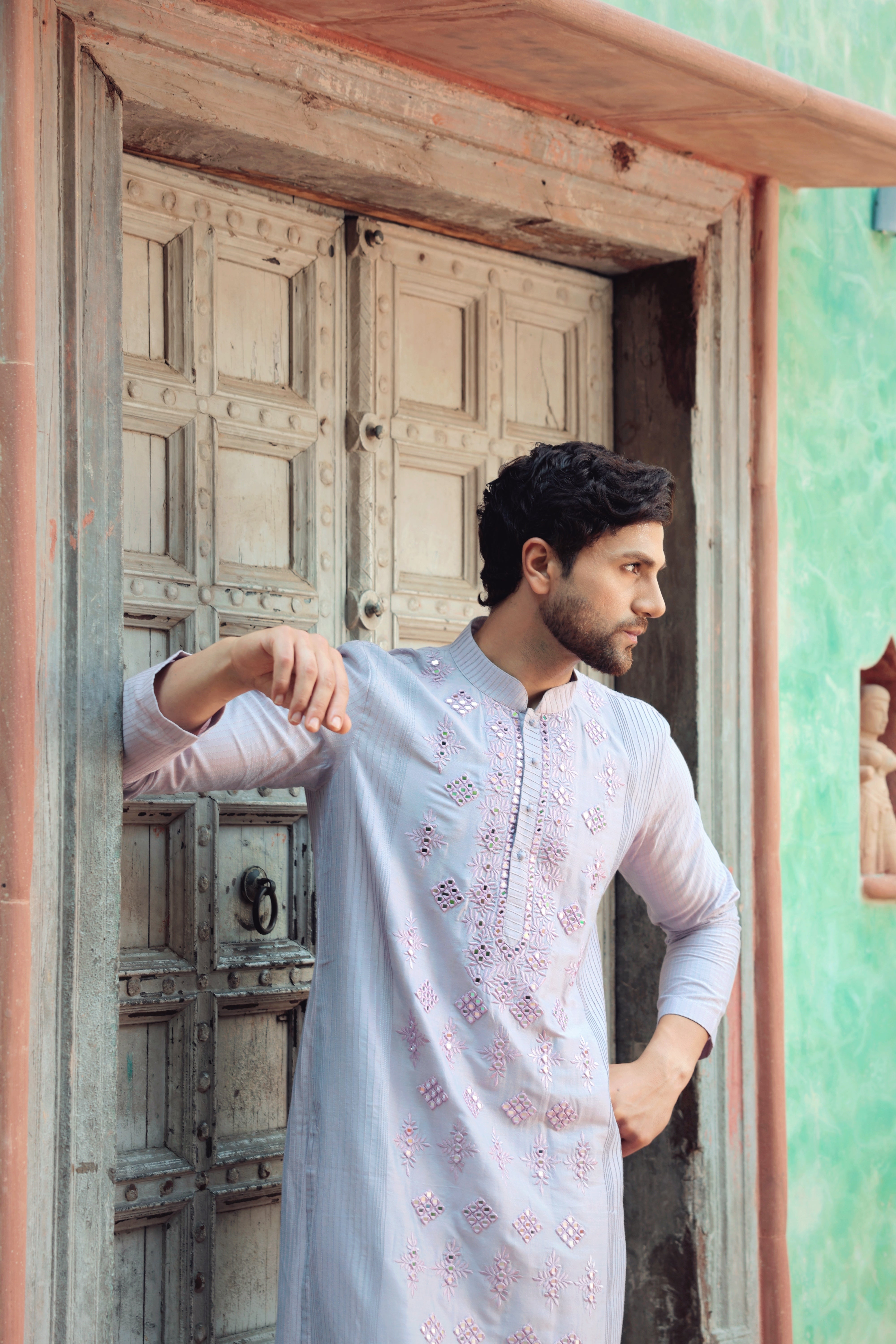 Lavender Kurta with Mirror and Thread Embroidery