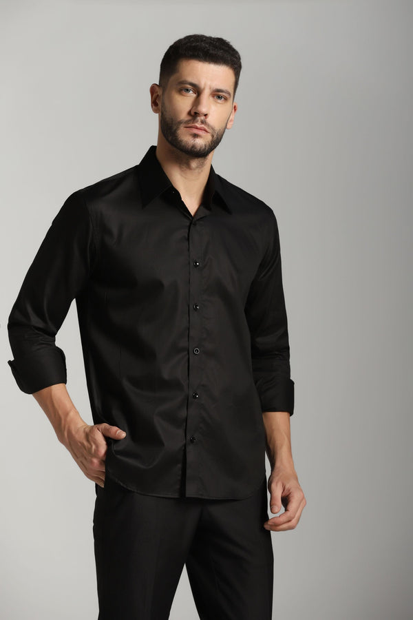 Rugged Elegance: Black Shirt with Hand-Painted Bull Design on Back